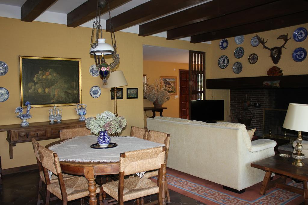 Rancho La Herradura Arenas de San Pedro Chambre photo